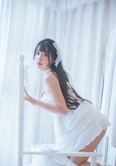动漫男主拿到了一辆车一开始不能用_高清免费高清观看