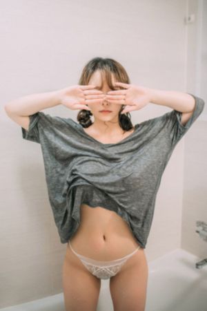 新婚夜初尝黑人巨粗_蓝光在线观看